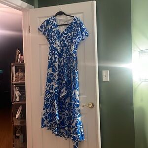 Beautiful floral faux wrap dress by Nicole Miller!